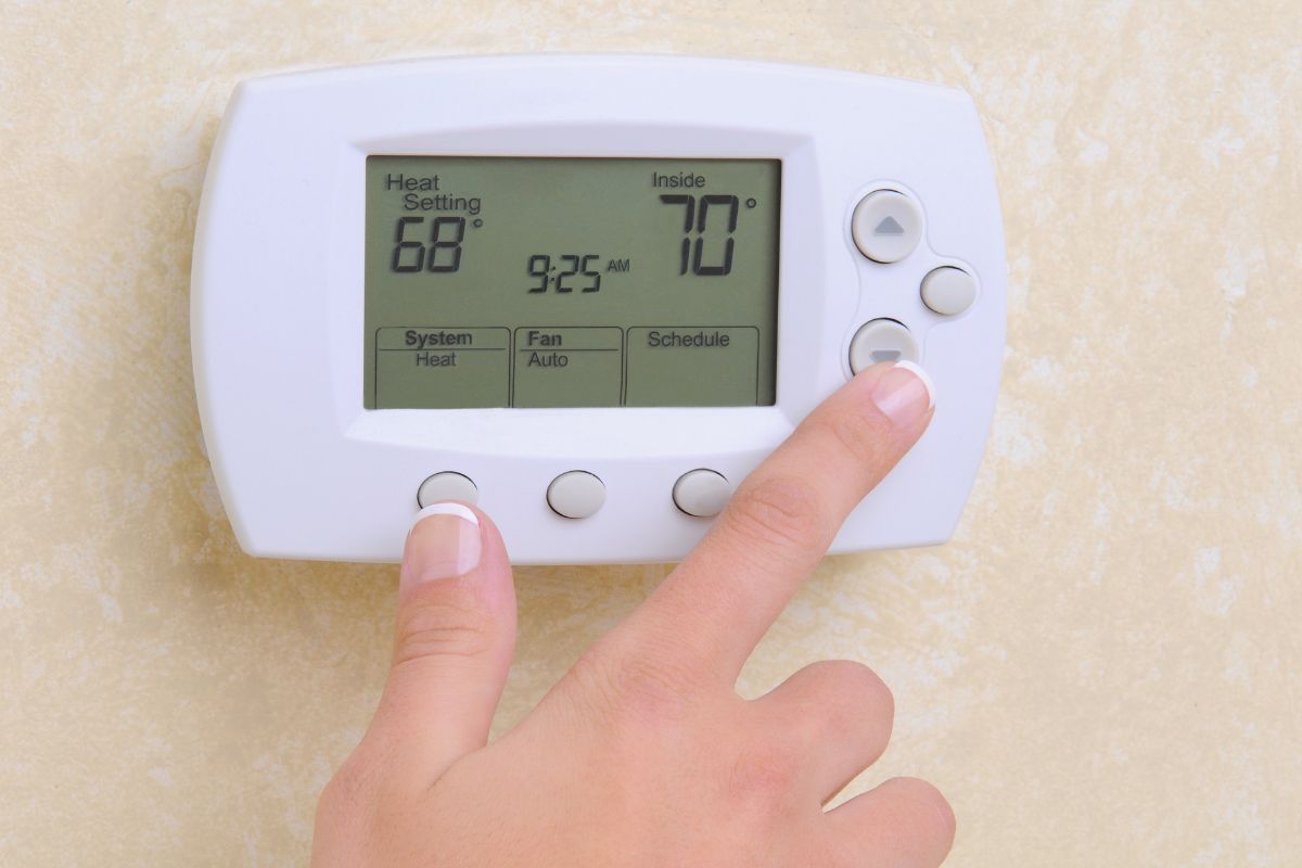 Smart thermostat for emergency HVAC repair